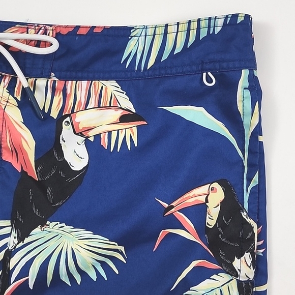 American Outfitters Men's Swim Shorts Toucan Tropical Print Blue Coral Size XL - Picture 3 of 16